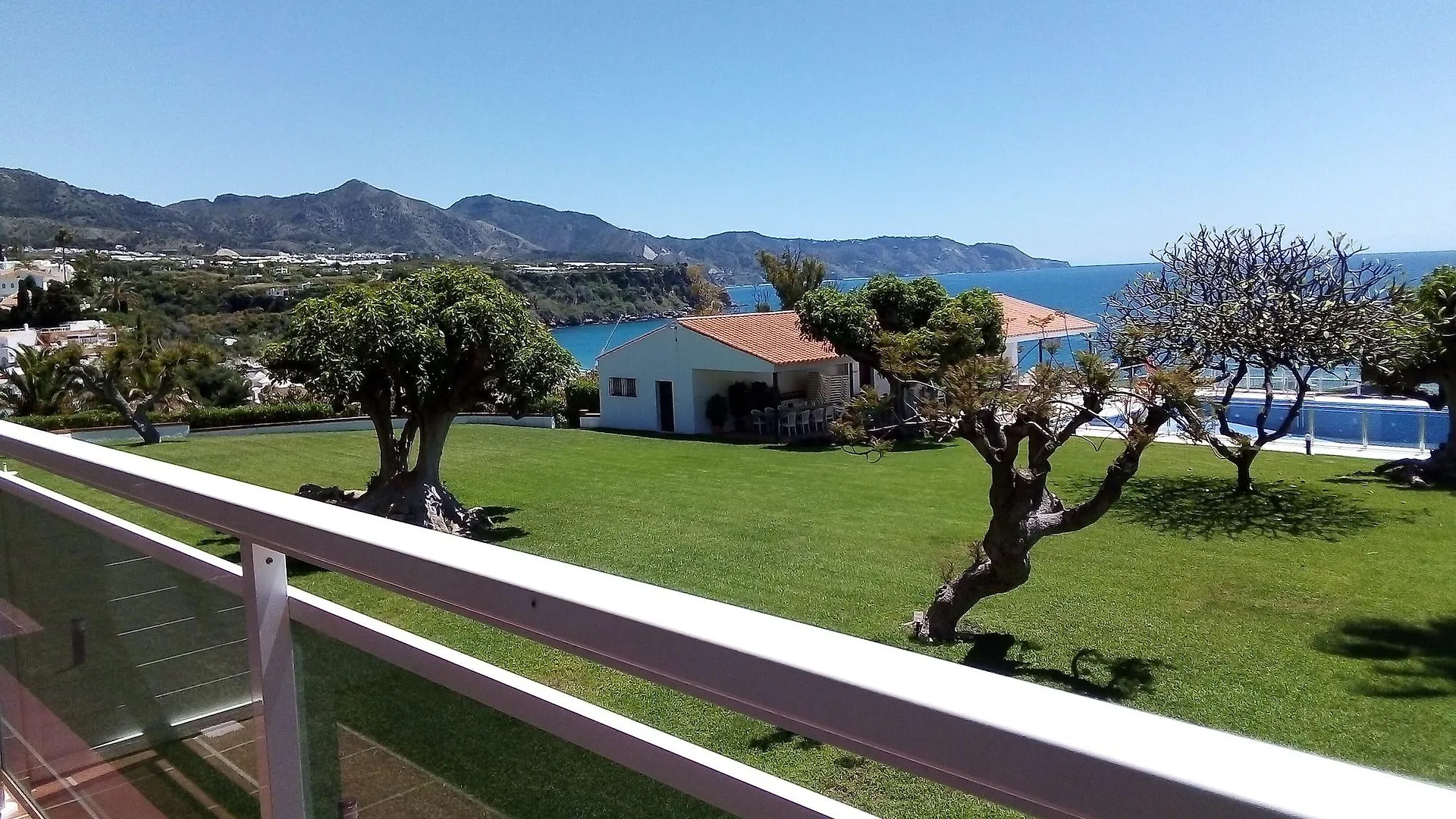 Parador De Nerja Hotel