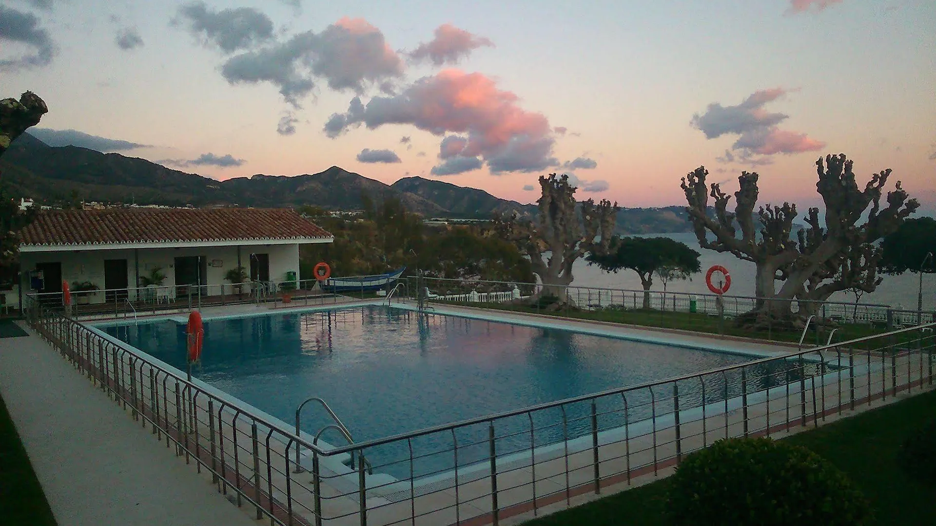 Parador De Nerja Hotel