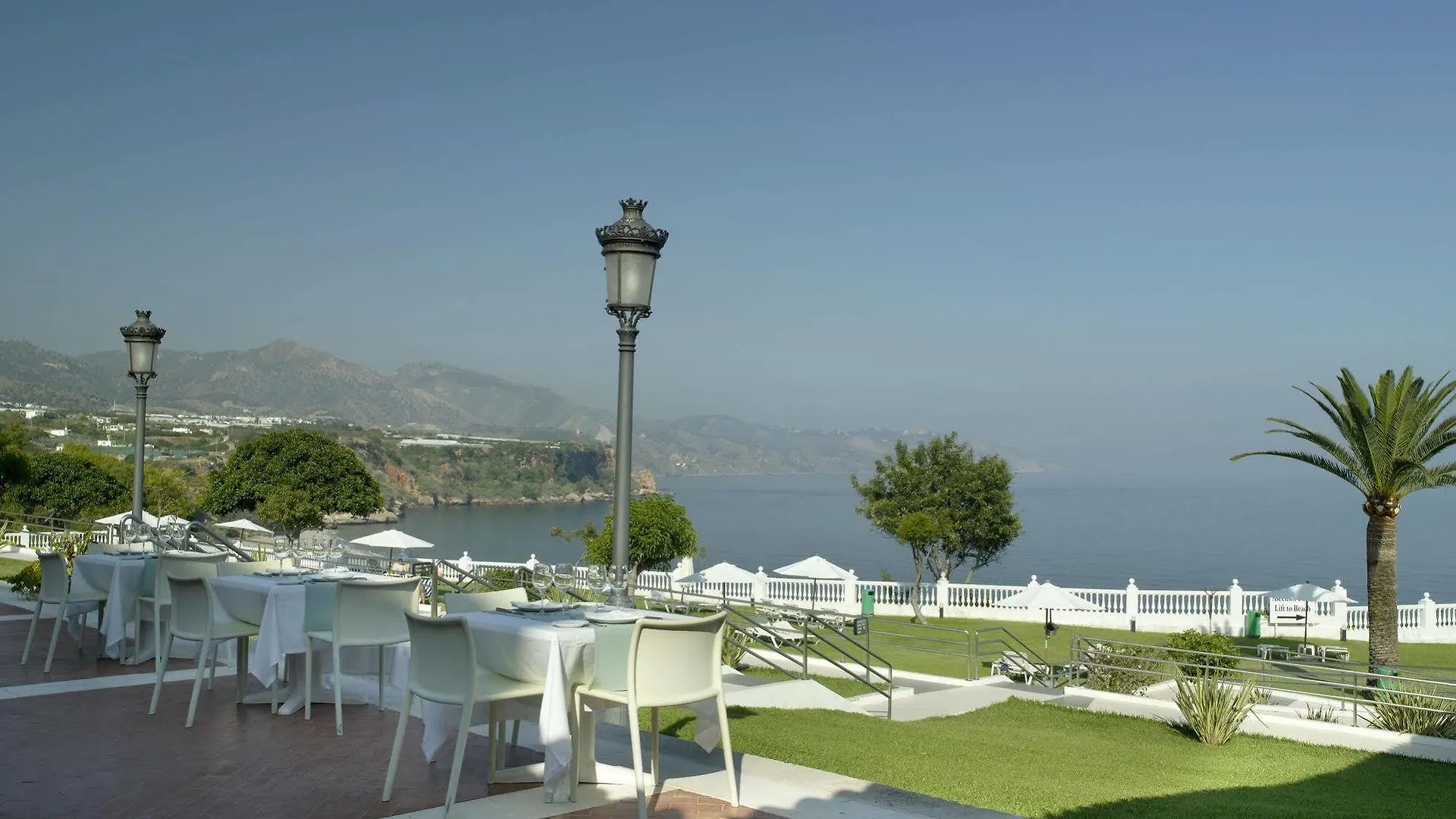 Parador De Nerja Hotel 4*,